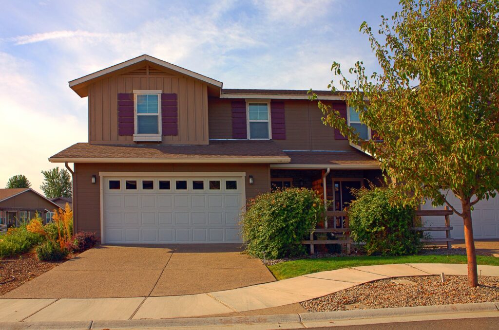 image showcasing how Arizona weather affects your garage doors